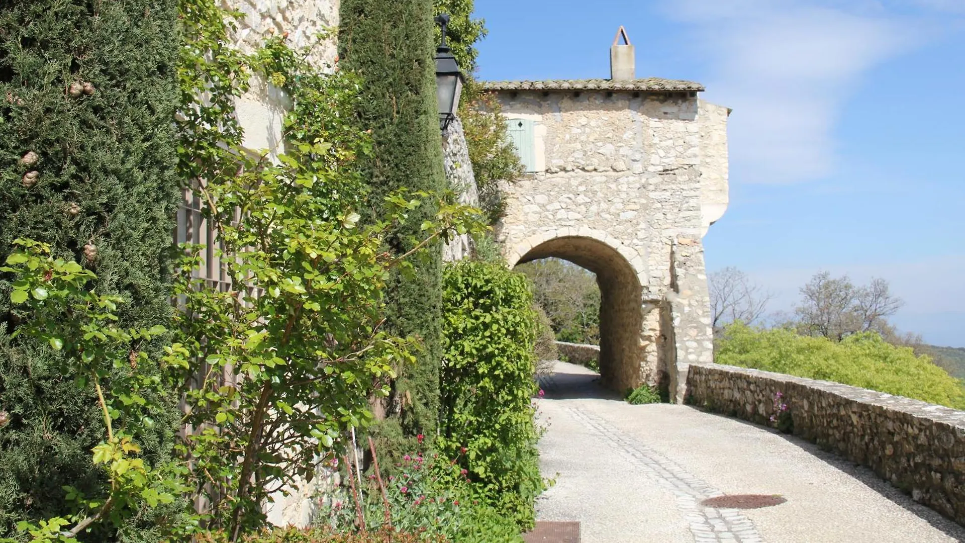 Maison Super Calme Et Confortable - Idealement Situee - Clim - Vue Montagnes - Piscine Partagee - Parking Gratuit - Lou Tranquillou Sauzet  0*, Sauzet (Drome)